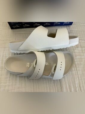 NWT Birkenstock Arizona Leather Sandals Size 38 Regular/Wide